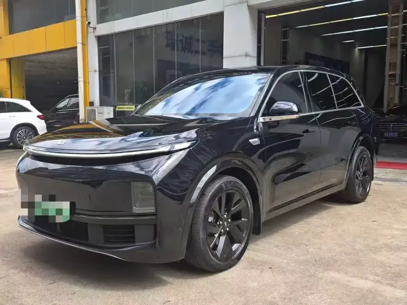 Li Auto L8