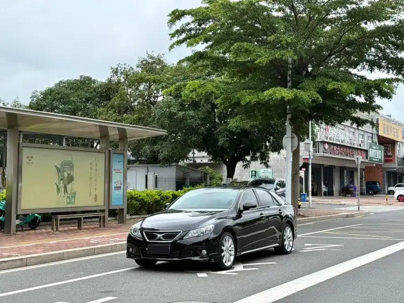 Toyota Reiz