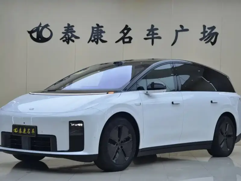 Li Auto i8