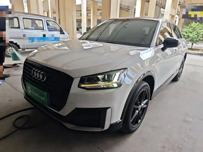 Audi Q2L