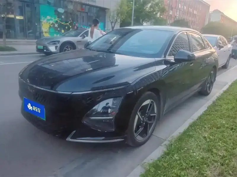 Wuling Starlight (Xingguang)