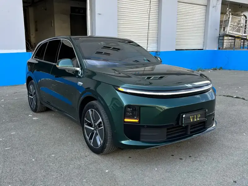 Li Auto L6