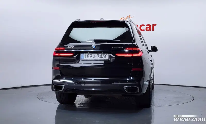 BMW X7