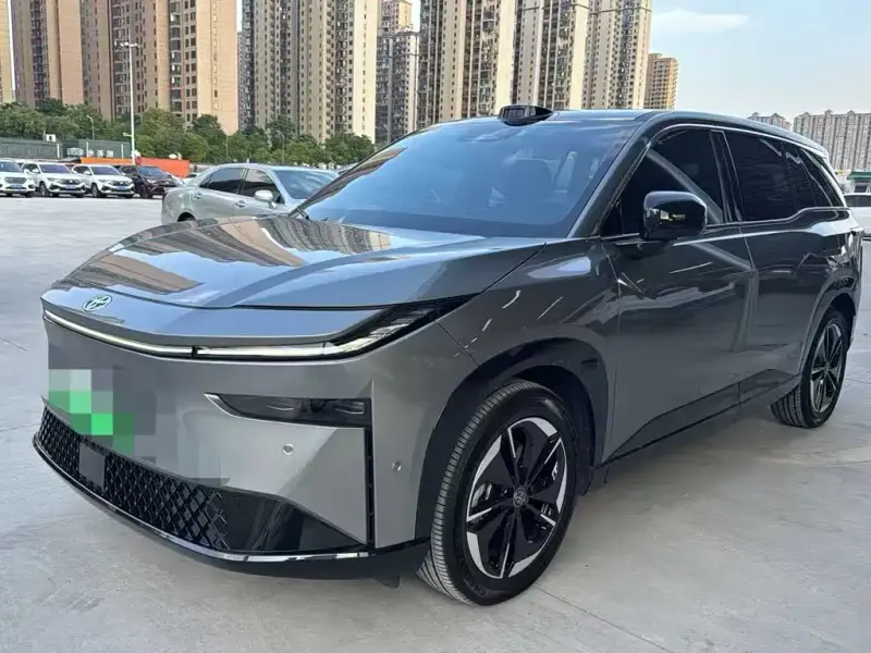 Toyota Bozhi 3X
