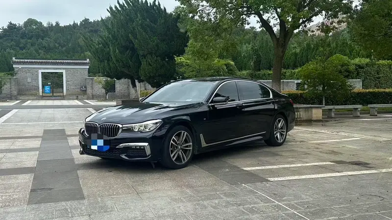 BMW 7-Series