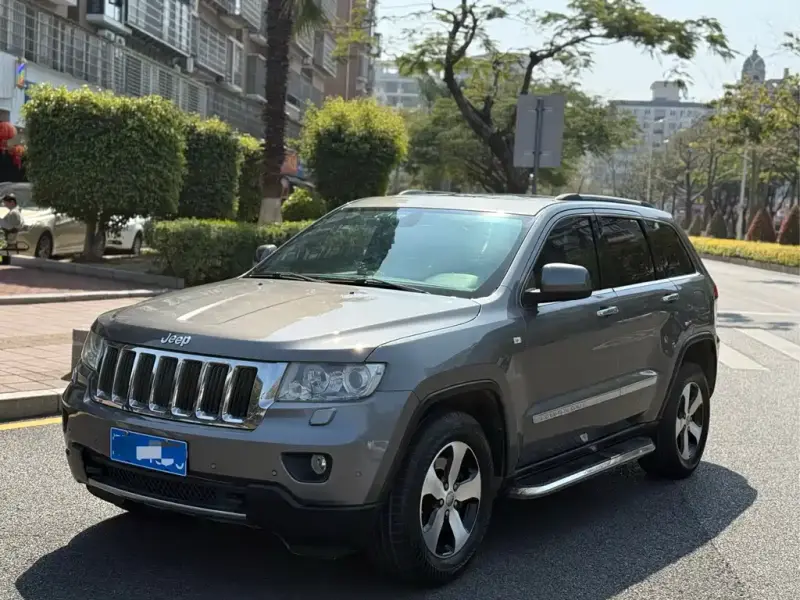 Jeep Grand Cherokee (Import)