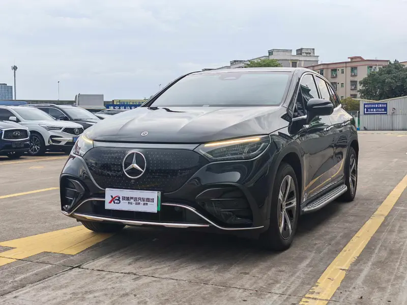 Mercedes-Benz EQE SUV
