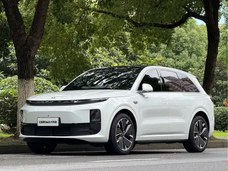 Li Auto L6