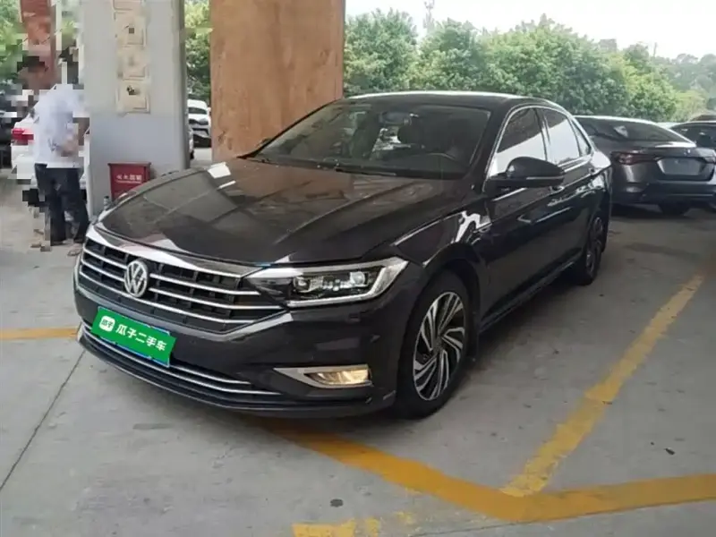Volkswagen Sagitar