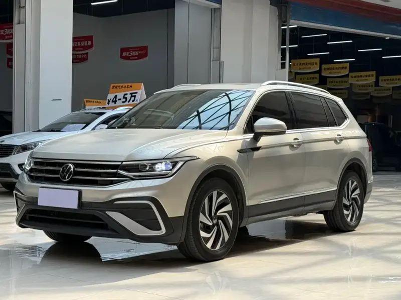 Volkswagen Tiguan L