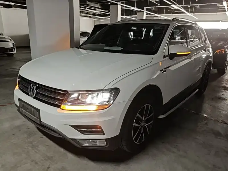 Volkswagen Tiguan L