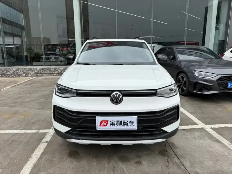 Volkswagen Tharu