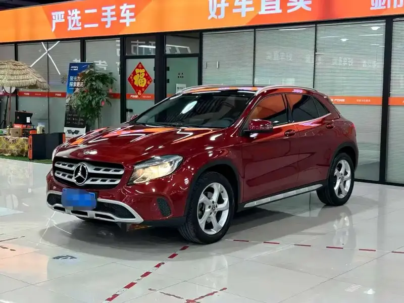 Mercedes-Benz GLA