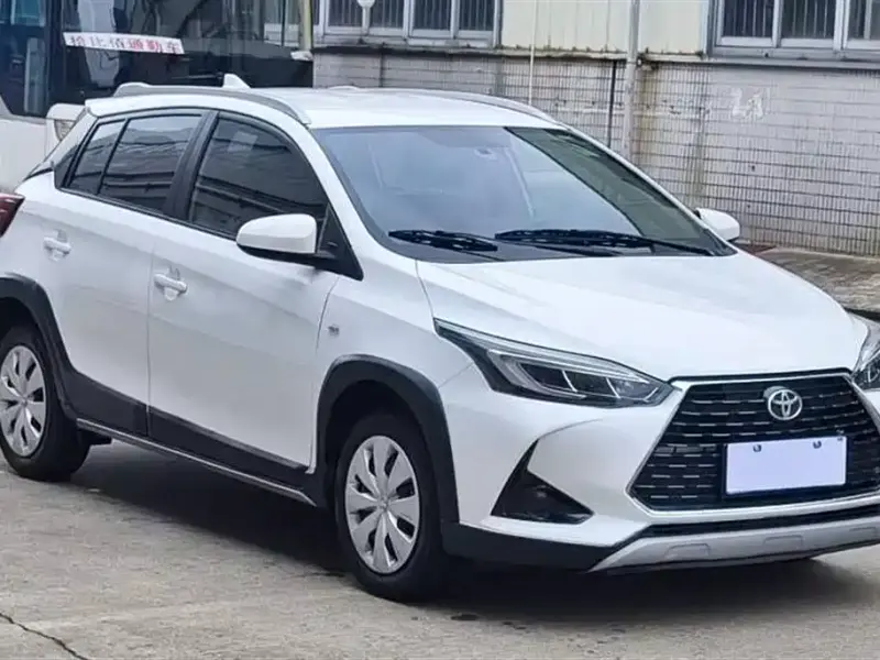 Toyota Yaris L