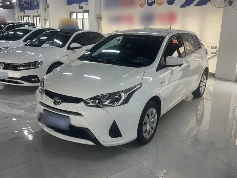 Toyota Yaris L