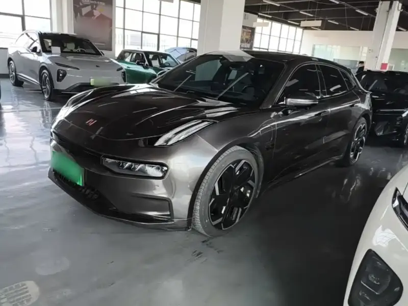 Zeekr 001