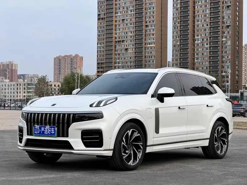 Lynk & Co 09 EM-P