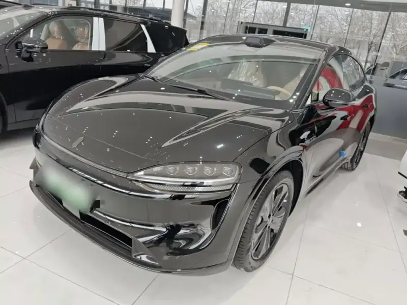 Luxeed Zhijie R7
