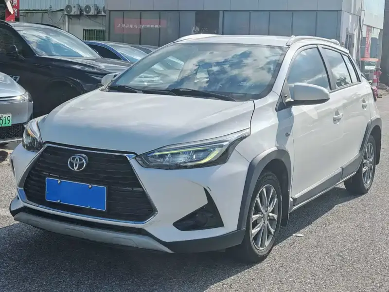 Toyota Yaris L