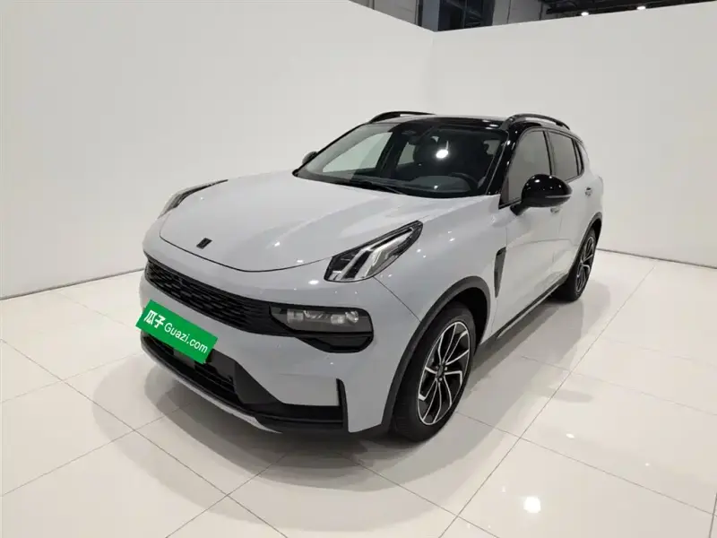 Lynk & Co 01