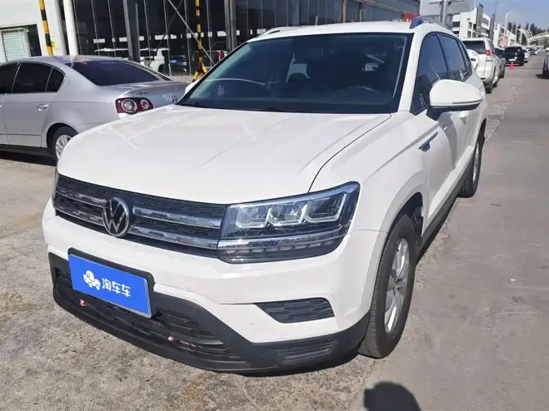 Volkswagen Tharu
