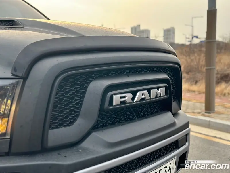 Dodge Ram Pick Up