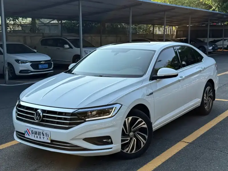 Volkswagen Sagitar