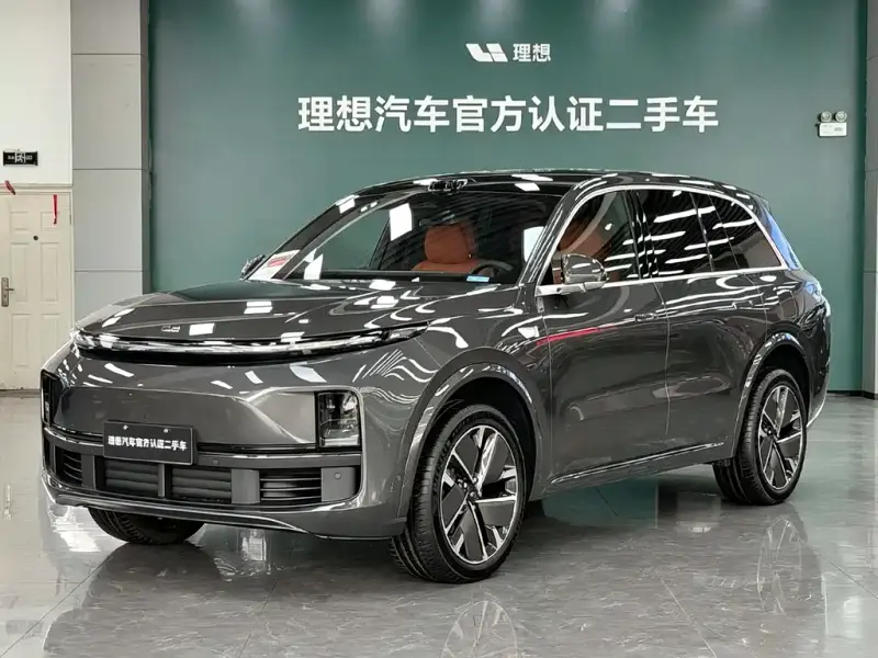 Li Auto L8