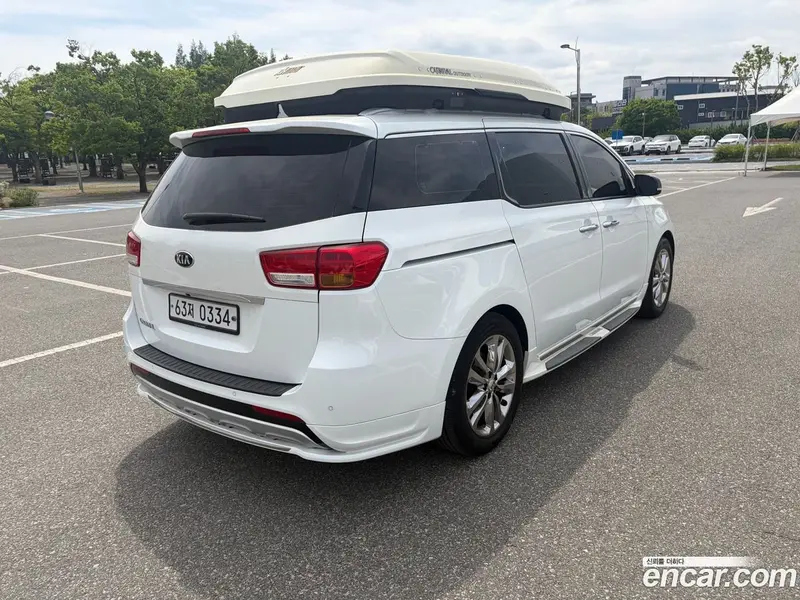 Kia Carnival (Canival)