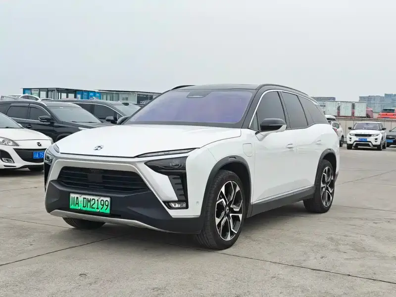 NIO ES8