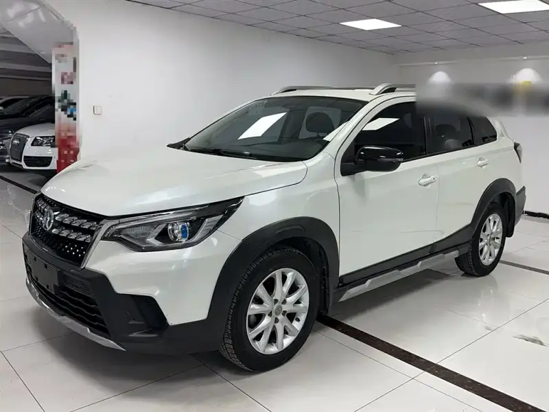 Venucia T70