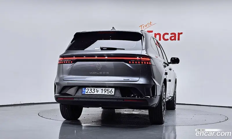 Renault-KoreaSamsung Koleos L (Grand Koleos)