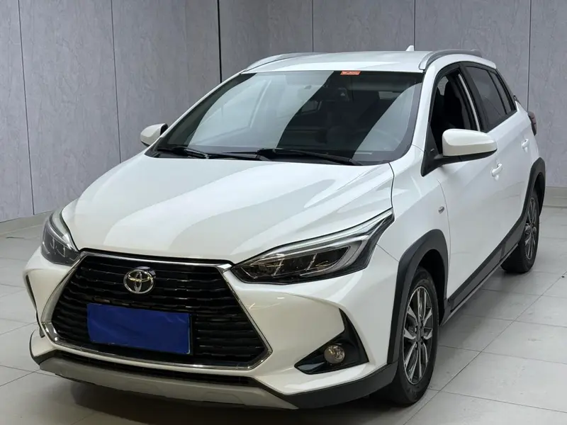 Toyota Yaris L