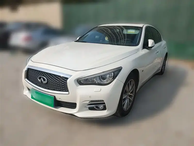 Infiniti Q50L