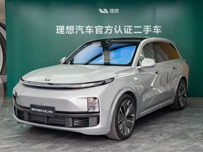 Li Auto L8