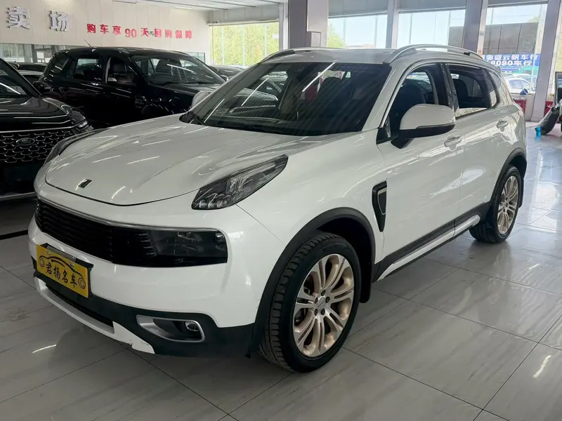 Lynk & Co 01