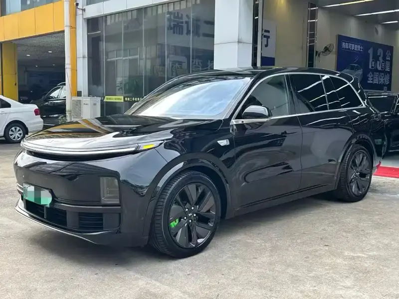 Li Auto L8