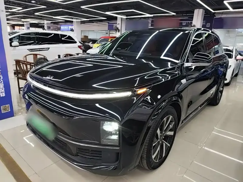 Li Auto L8