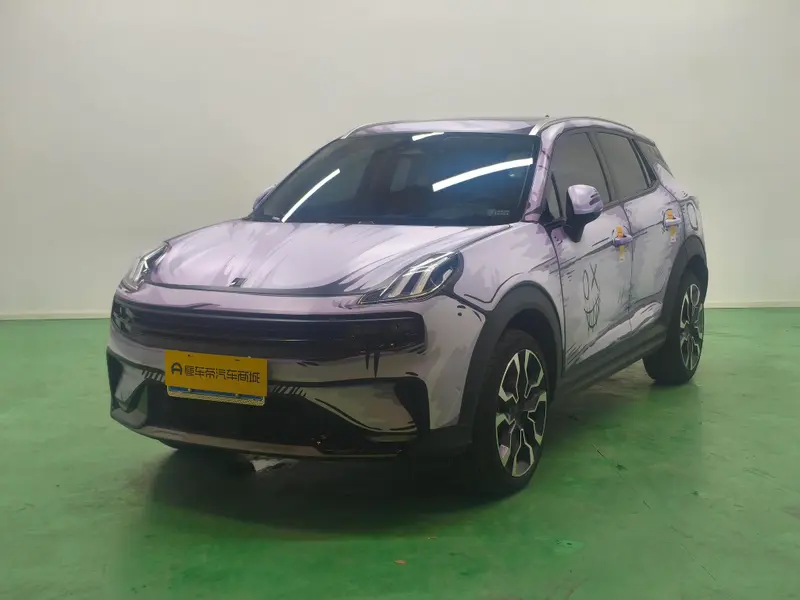 Lynk & Co 06