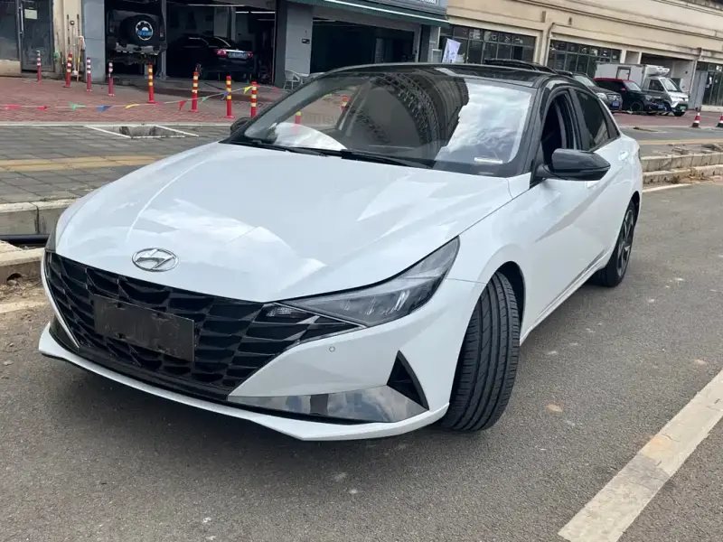 Hyundai Elantra