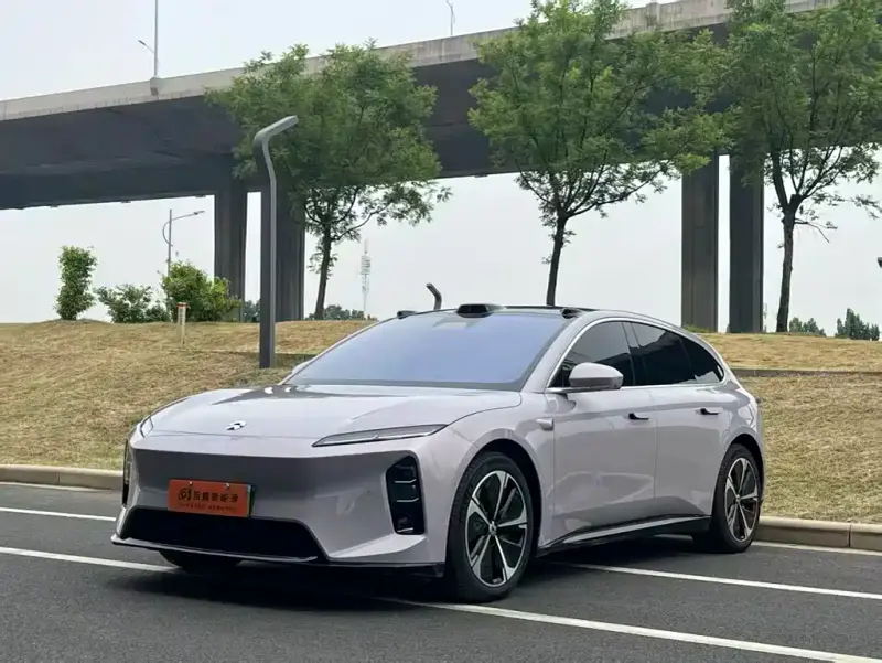 NIO ET5T