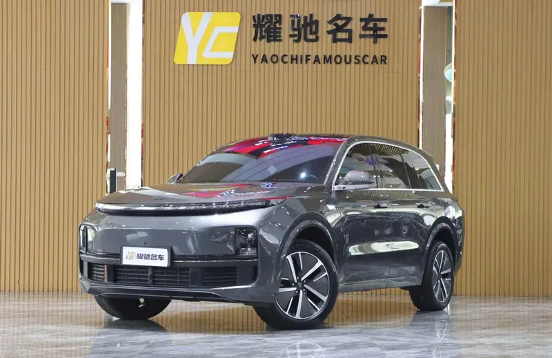Li Auto L8
