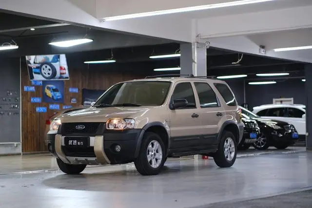 Ford Escape (Import)
