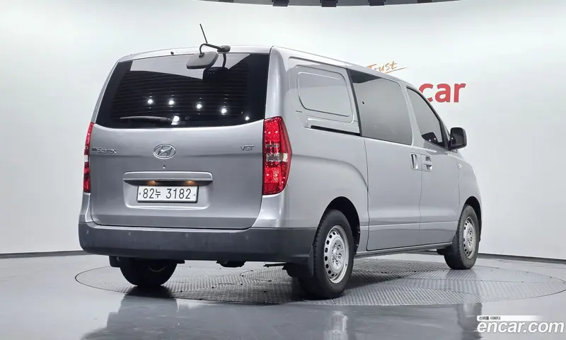Hyundai H-1