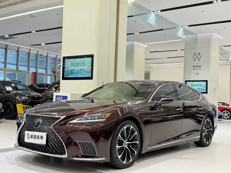 Lexus LS