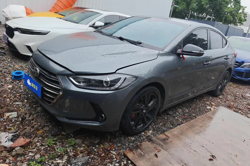 Hyundai Elantra Lingdong