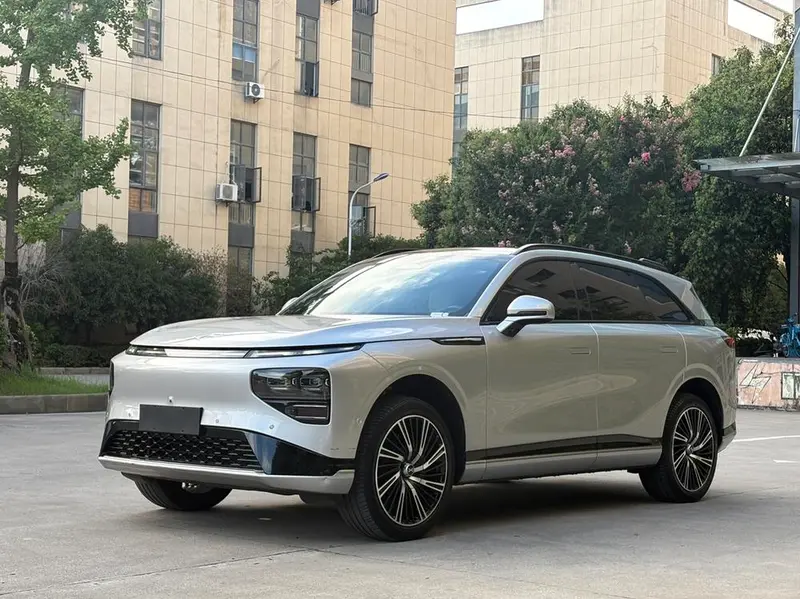 XPeng G9