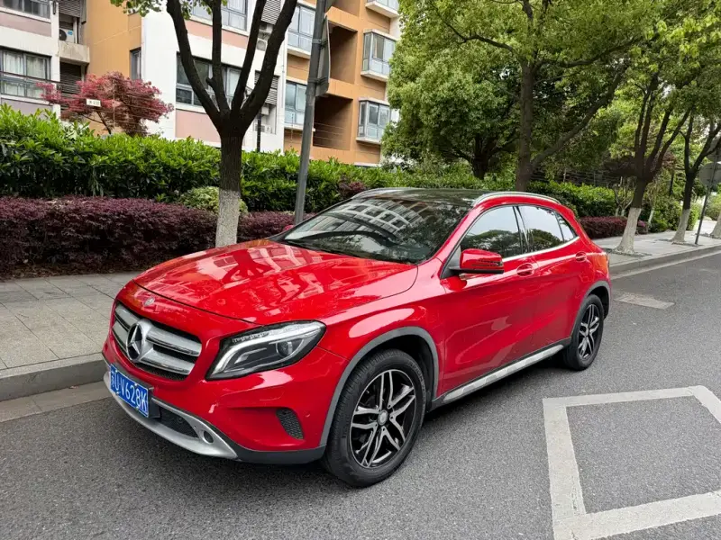 Mercedes-Benz GLA