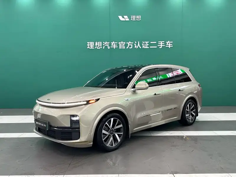 Li Auto L8
