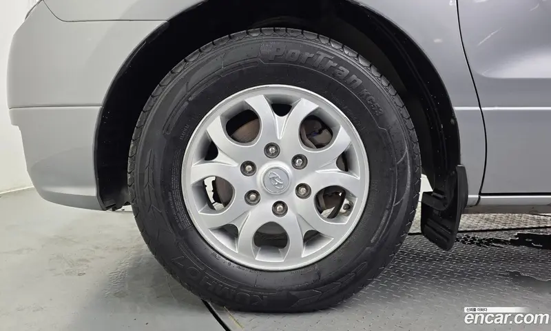 Hyundai H-1